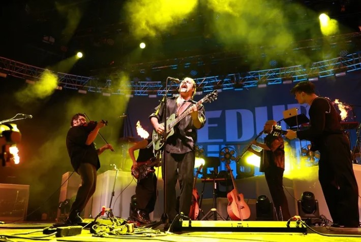 Harbiye’de Yaz Konserleri Dedublüman ile Start Aldı İstanbul’un en prestijli sahnelerinden Harbiye Cemil Topuzlu Açıkhava Tiyatrosu, yaz