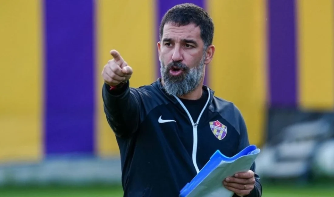 Instagram profilinden Galatasaray ifadesini kaldırmasıyla sarı-kırmızılı taraftarların tepkisini çeken Shakhtar