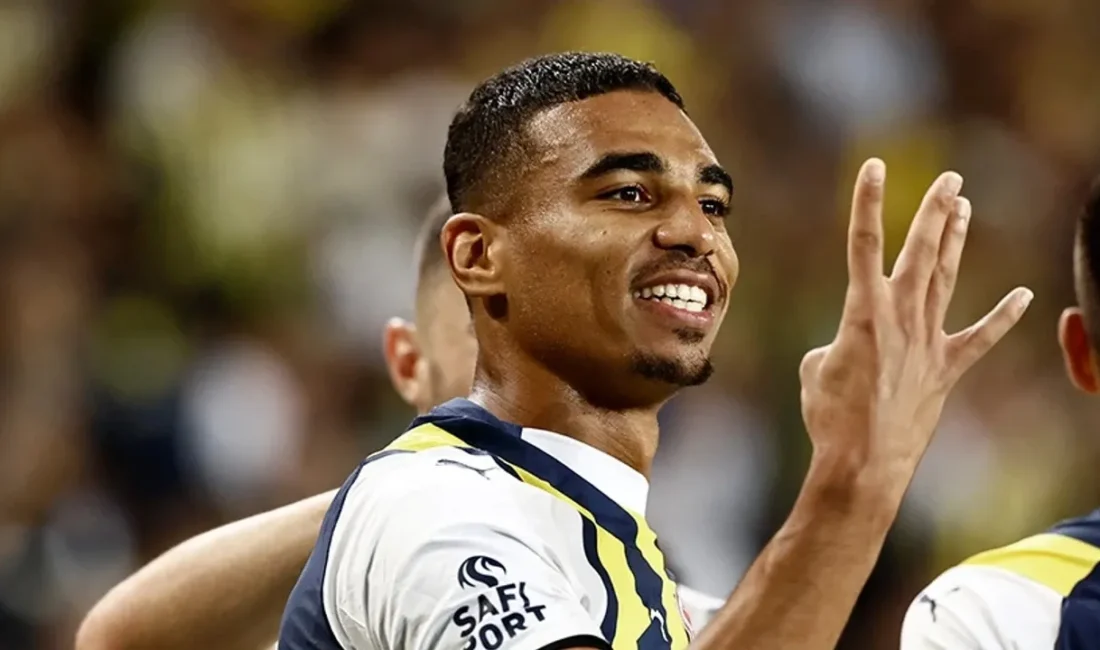 Jose Mourinho’nun “satılabilir” raporu verdiği Alexander Djiku, Fenerbahçe’den ayrılmaya hazırlanıyor.