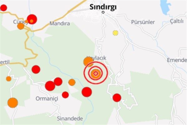 Balıkesir Sındırgı'da 4.3 büyüklüğünde deprem meydana geldi.