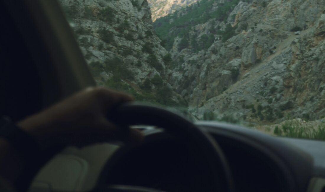 Rüyada Araba Sürmek Ne Anlama Gelir? Bilinçaltı Mesajları ve Detaylı Rüya Tabirleri İnsan zihni, uyku evresine geçtiği andan itibaren gün içinde yaşananları,