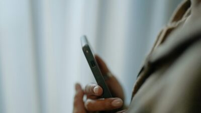Telefon kullanıcılarının uzun süredir şikâyet ettiği istenmeyen SMS ve aramalarla
