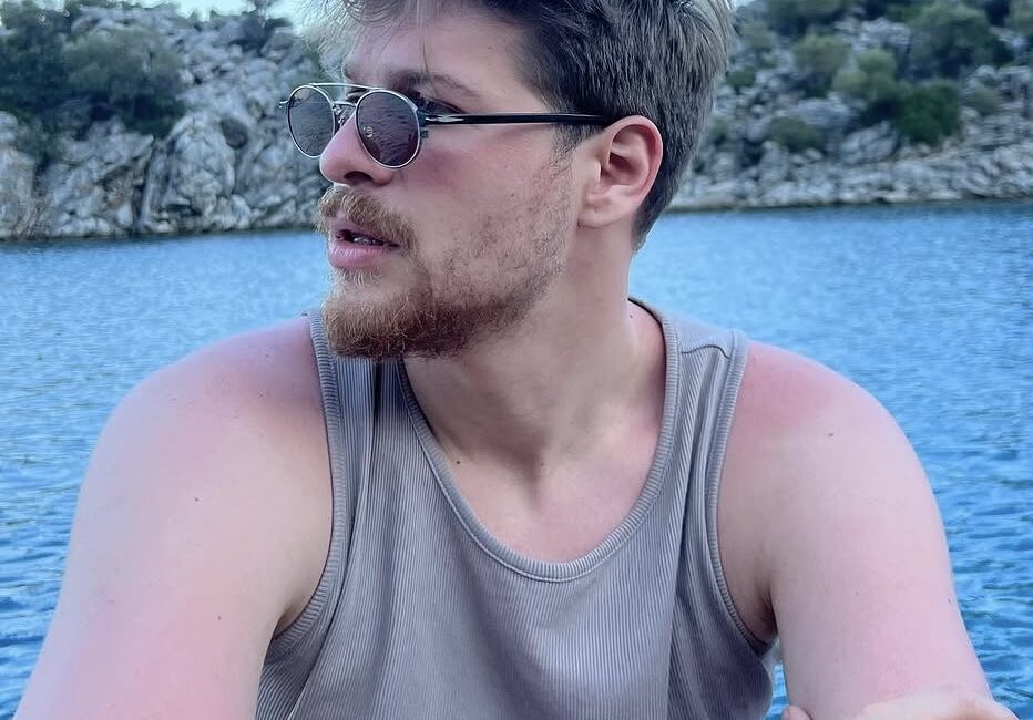 TRT 1 ekranlarında izleyiciyle buluşan Taşacak Bu Deniz dizisi, konusu