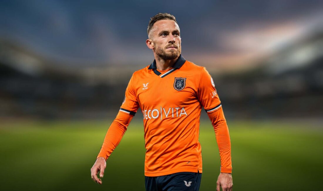 Başakşehir, Trabzonspor ile yollarını ayıran tecrübeli kanat oyuncusu Edin Višća'yı