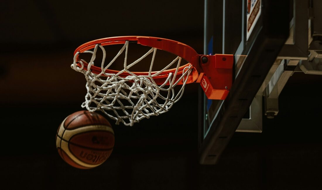 Türkiye Sigorta Basketbol Süper Ligi'nde 2025-2026 sezonunun şampiyonu, ezeli rekabetin