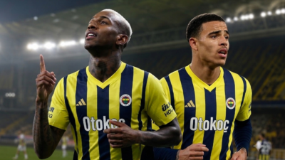 UEFA Şampiyonlar Ligi Play-Off turunda Fenerbahçe, deplasmanda Olympique Lyon'u 2-1