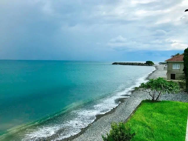 Türkiye'nin 4 farklı kentinde olumsuz hava ve deniz koşulları nedeniyle