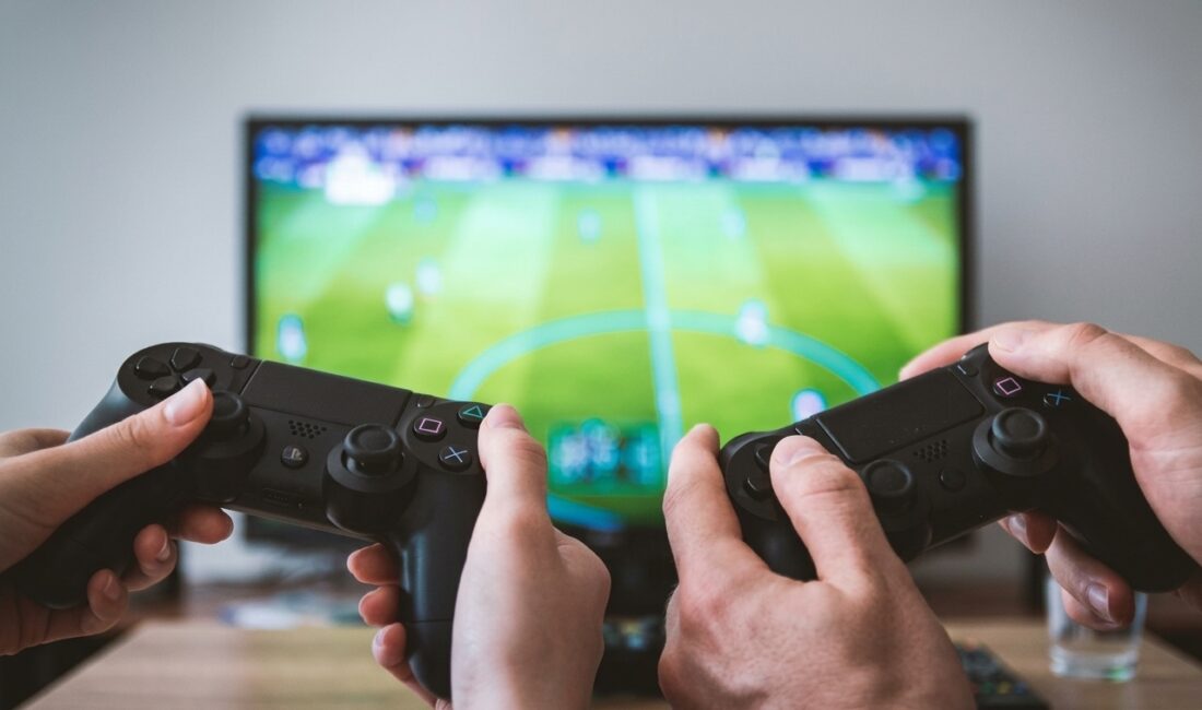 EA FC 27 heyecanı Türkiye'de başlıyor! Steam erişim saatleri resmiyet