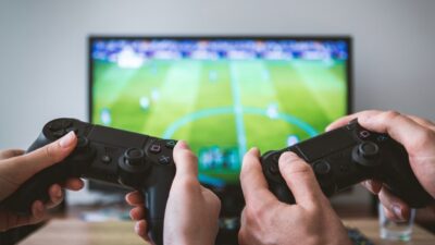 EA FC 27 heyecanı Türkiye'de başlıyor! Steam erişim saatleri resmiyet
