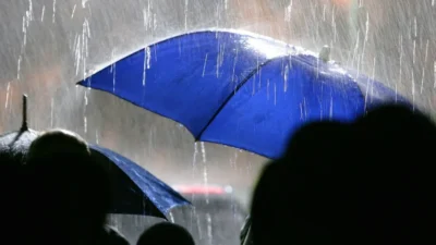 Meteoroloji Genel Müdürlüğü, birçok bölge için kuvvetli sağanak uyarısı yaptı.