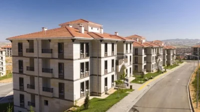 İstanbul'da kentsel dönüşümü hızlandıran Yarısı Bizden kampanyasında süre 2027 sonuna