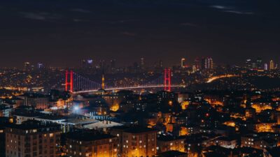 İngiltere merkezli Oxford Economics tarafından yayımlanan "Dünyanın En İyi 1000