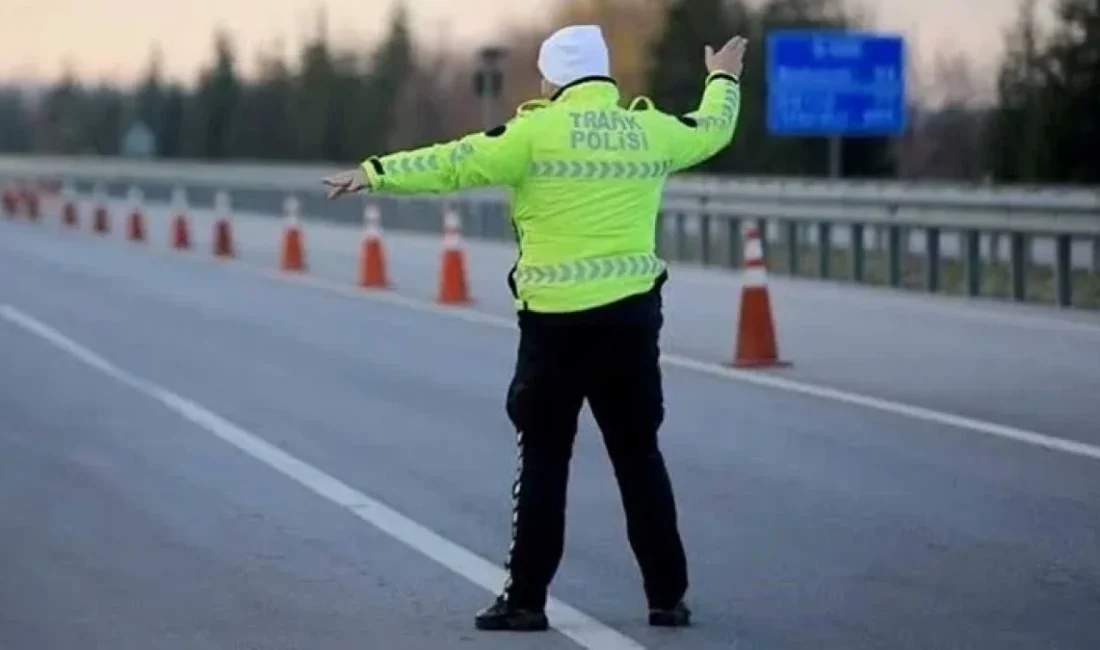 İstanbul'da Cumhuriyet Bayramı tören provası nedeniyle Vatan Caddesi çift yönlü