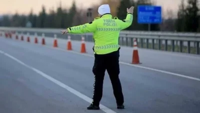 İstanbul'da Cumhuriyet Bayramı tören provası nedeniyle Vatan Caddesi çift yönlü