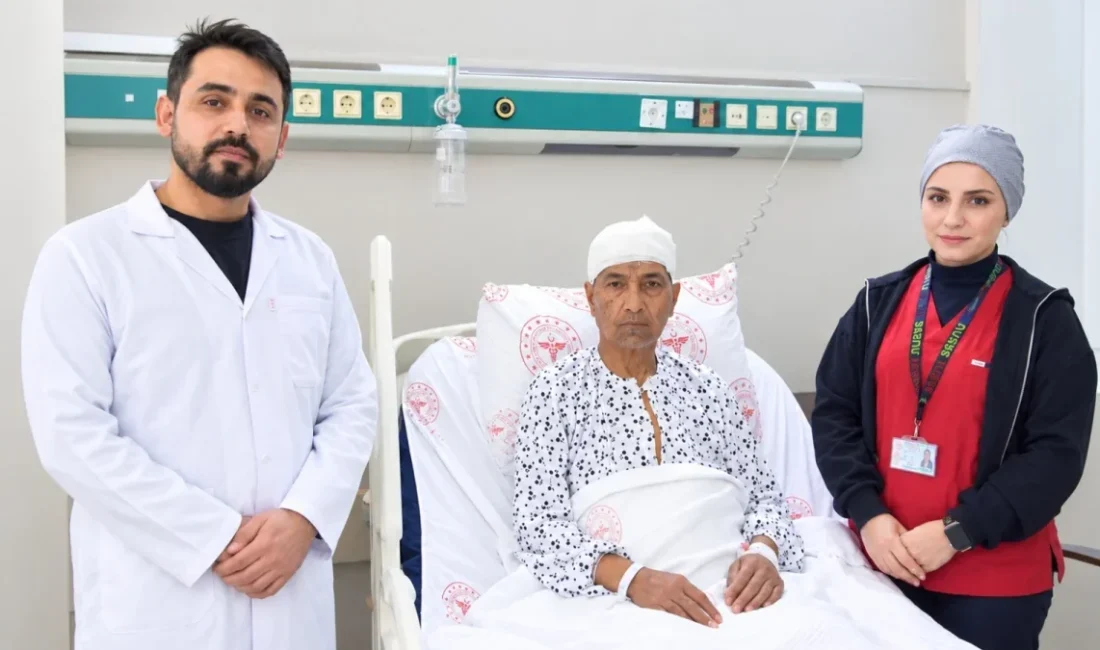 Şanlıurfa'da 60 yaşındaki hastanın kafatasında tespit edilen 10 santimetrelik kitle,